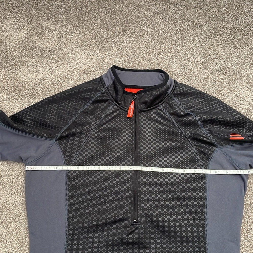 Warm R Freeze Out Ladies Top - Picture 2 of 10